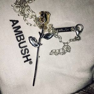 Ambush rose necklace